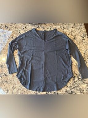 Waffle Knit Vneck Long Sleeve Top Blue Size Medium New Loose Fit Comfy